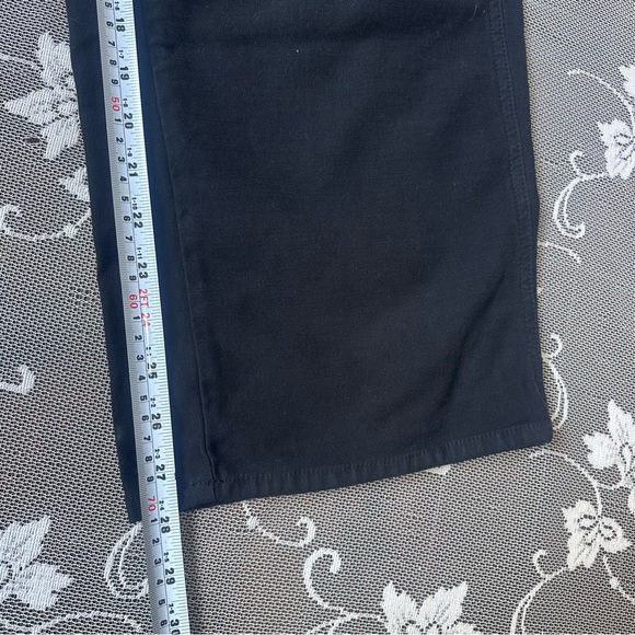 Aritzia Wilfred Free Ascendant High Rise Utility  Pant in black Sz 6 - Picture 14 of 14